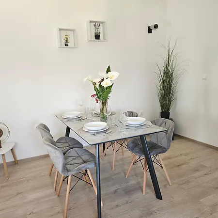 Mare Paola Apartman *